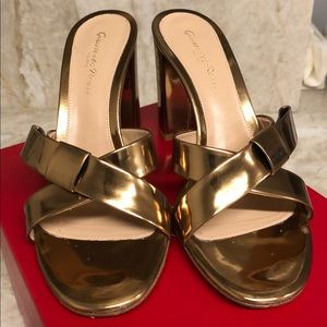 Gianvito Rossi Gold Dara Mules/Slides Size 36